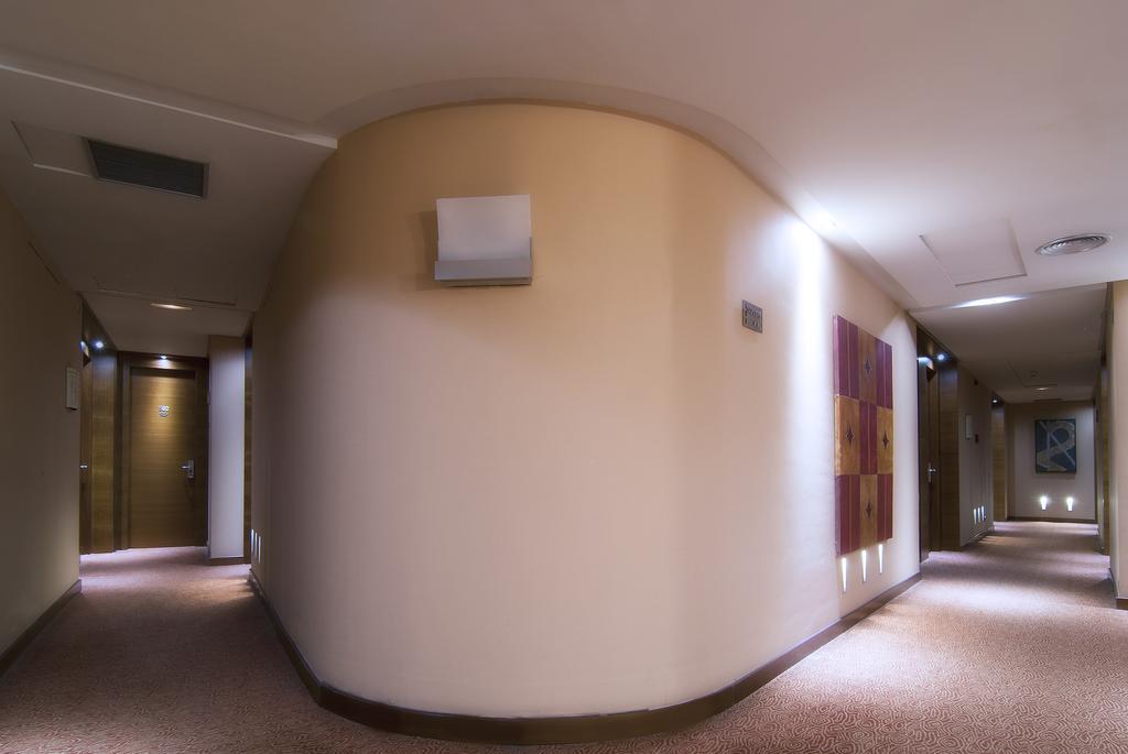 Silken Coliseum Hotel Santender Kültér fotó
