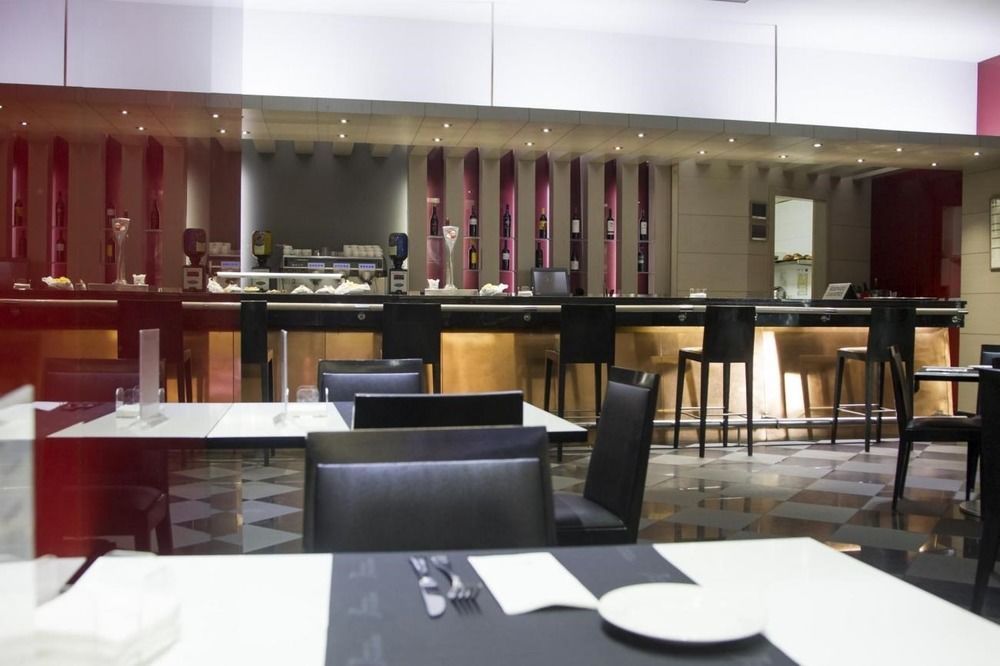 Silken Coliseum Hotel Santender Kültér fotó